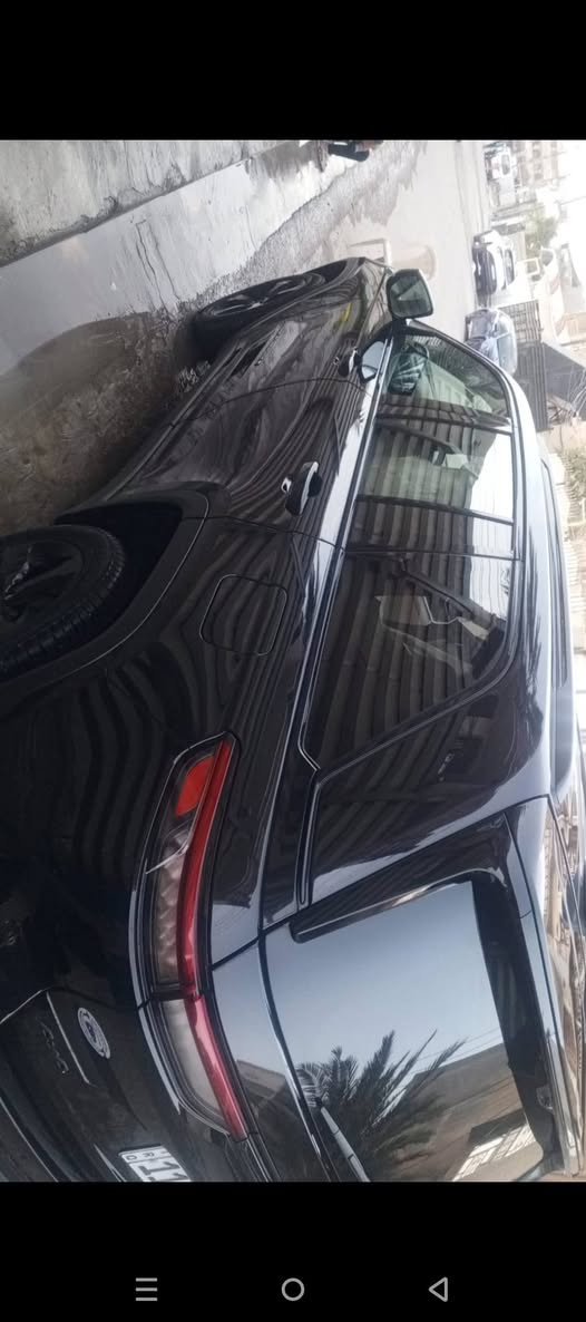 السلام عليكم
جيب شيروكي 
موديل ٢٤
وارد أمريكي 
فول مواصفات 
تشغيل عن بعد 
بانوراما 
ومواصفات الفول معروفة 
بلاك توب 
ماشية ١٠ ألف ميل 
العنوان بغداد الغزالية 
***********
أبو يونس
