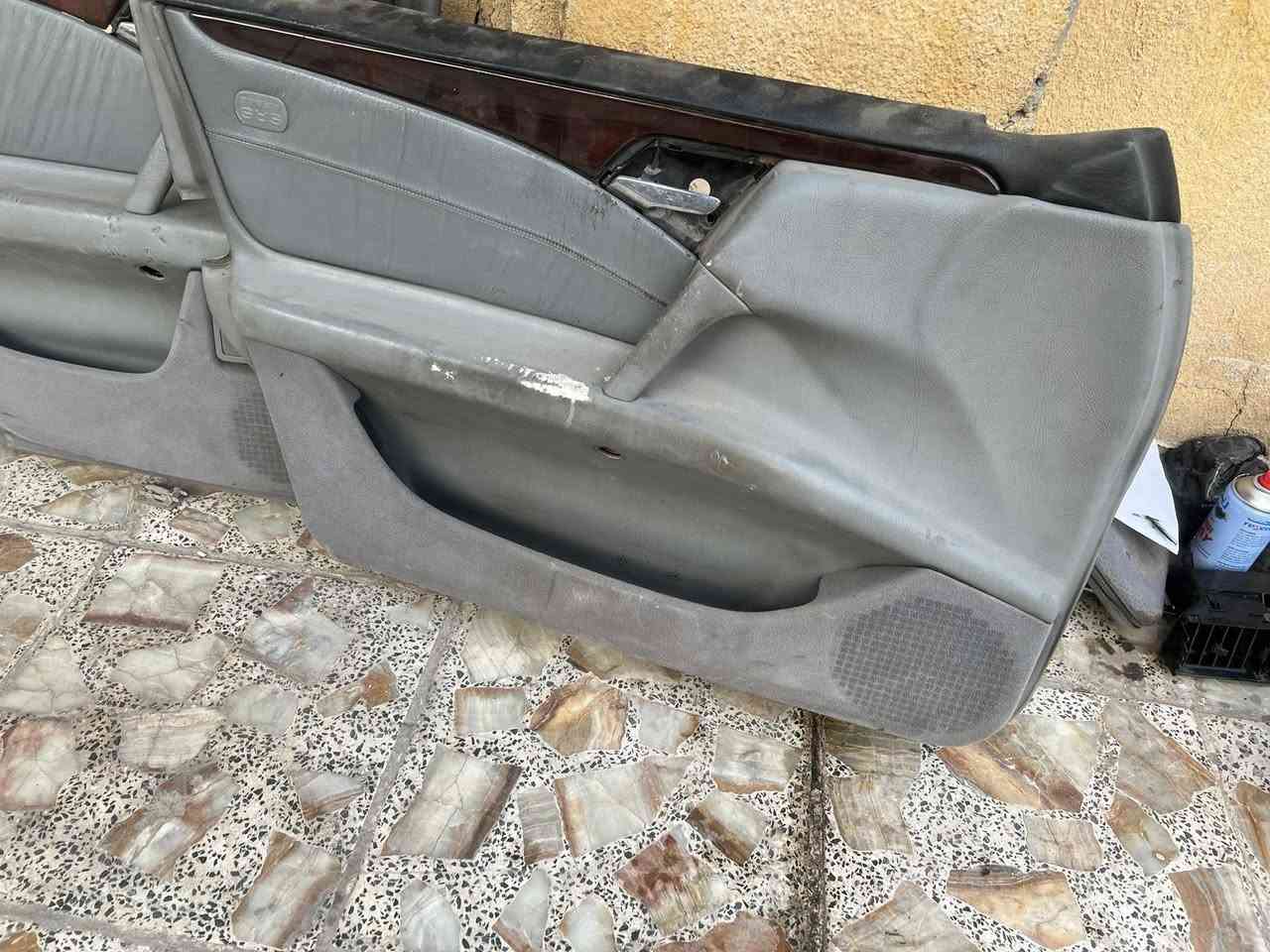 غراض ام عيون كلهن ب150 مكاني بغداد ***********
