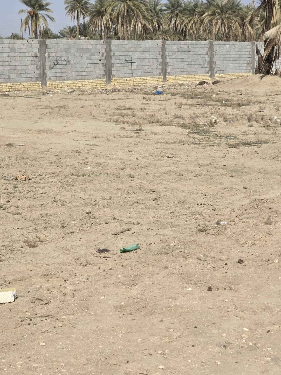 #قطعة___ارض___للبيع 
زراعي المساحة 700 متر ...
بدوانم بين حي الرياض وام الحنطه 
البيع نص منها ترهم 
خدمات متوفره ماي كهرباء شارع سبيس
الاستفسار الاتصال على الرقم 
***********
