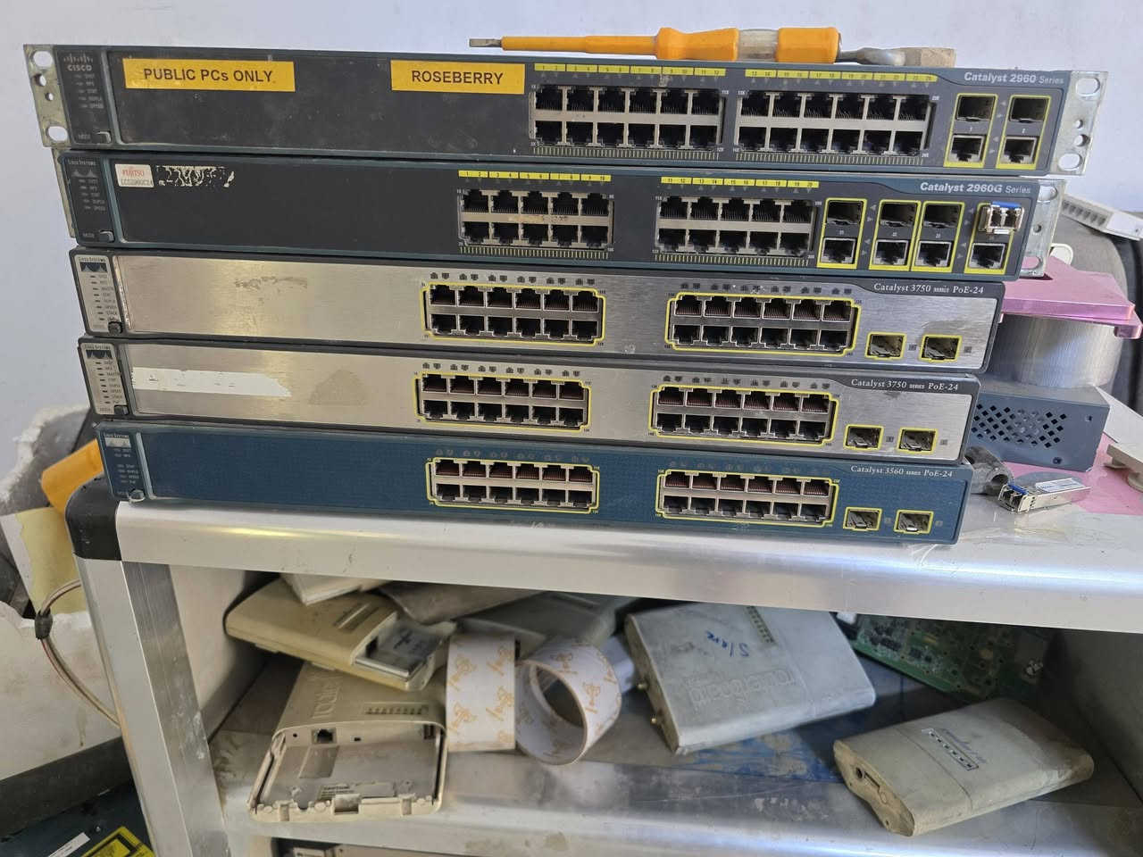 دش 34 ubnt
دشات 30 ubnt مع 912-6G
سكترات 120 ubnt مع روكت XW 
سكترات 90 ubnt مع روكت XW
سكترات 2.4 
بوربيم m5 400
912
912 تردد 6000
روكتات xm
نانو xw
نانو m2
سيسكو 2960 بورتين كيكا
سيسكو 2960 كله كيكا
بور بردج m5
عاكسة مكزما 850 
عاكسه مكزما 1500
دعسوقات بث
اومني ومتل
أرنب مايكروتك
اير فايبر 5u متضرر الكفر
951
انجكترات 1 كيكا مع المحولة

يوجد توصيل كافة المحافظات
***********
***********
