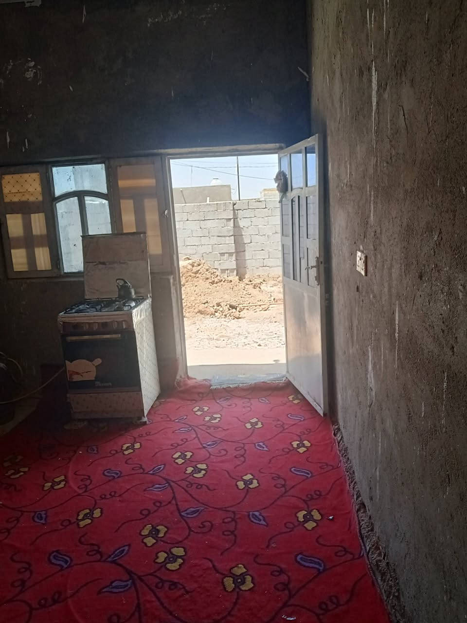السلام عليكم دار للبيع سنيه بصولات المساح الثانيه متر شراي ينتصل ***********
