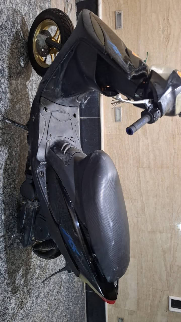 ماكس عدلة دراجه خير من الله شلعه معدل كلشي شغال
كفرات وكابريتر بلاد 
وياهة اوراق ومنفيس ومكاتبه 
العنوان بعقوبه 
السعر 325 وبيهة مجال حك الجيه 
***********
