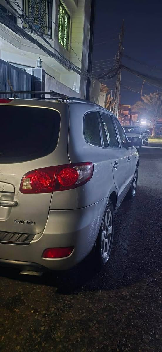 سنتافية للبيع مكينة كير حدادية تبريد تدفىة كامله بانزين السيارة دخول جديد  بلكارتون متوم انكليزي شرط الحاسبة السعر ٤٧ مكان السيارة بغداد الرقم***********
