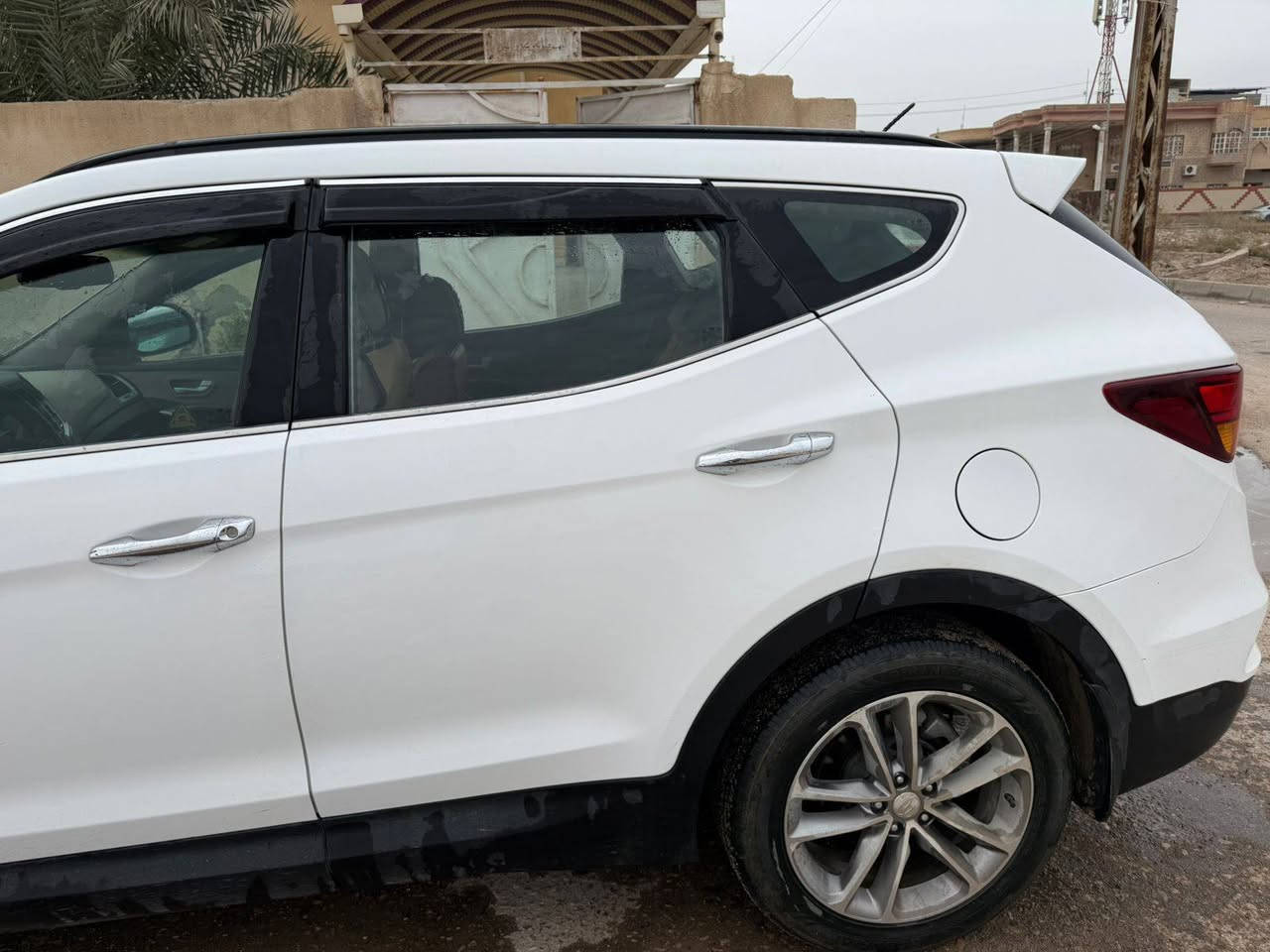 سيارة سنتافي موديل ٢٠١٧ خليجي محرك ستة عدد الركاب سبعة كافله عامه ماعدى شخط ستوته أسفل الجاملغ الأمامي عابر عل باب السد مشتغله شغل عدل رقم اربيل بأسمي قبل شهر شديت الرقم الجديد العنوان البصرة القرنة الاستفسار *********** بغداد, العراق
