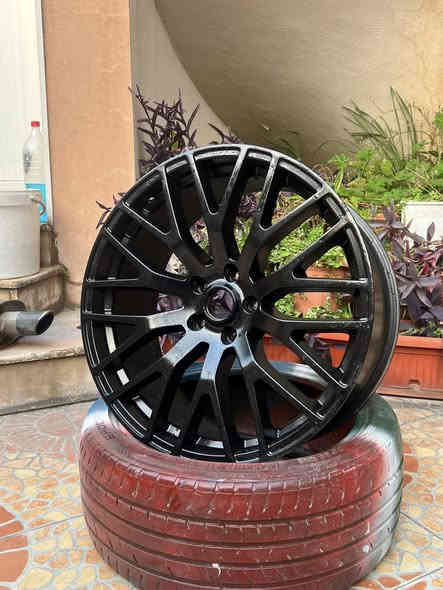 وياله حجم ٢٠ تراك بكج تو سايز ويل واحد فقط بي تصليح سعر ٤٤٠ الف مكان دهوك ***********
