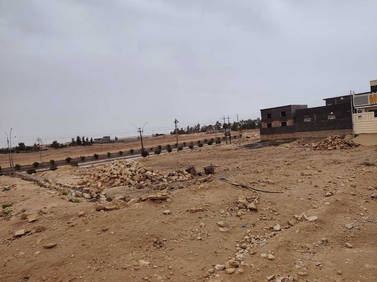 السلام عليكم
قطعه أرض طابو صرف للبيع
فى الشيخ حديد
قريبه على شارع حولي
قطعه عداله
مساحه ٣٥٠ متر
السعر خاص
للاستفسار على رقم ***********
