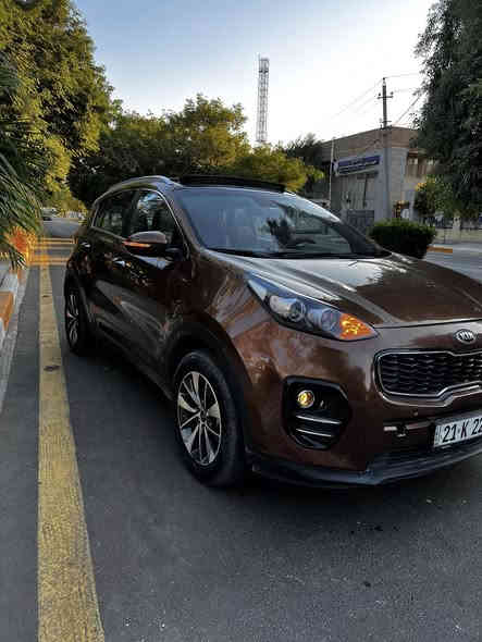 للبيع كيا سبورتج 2017 
جديده و على ايدي السياره وارد خليجي و مسويلها ادامه كامله من الدعاميه للدعاميه و كله مضبوط دينار واحد ما تصرف عليها 

سياره على ايدي 

مواصفات فول 

بانوراما

ويل كب كروم  

بصمة تشغيل و ابواب 

شاشه و كامره خلفيه 

حساس امامي خلفي 

مرايا شفط 

اشير بالمرايه 

 درافي مود 

لد نهاري 

بك لايت LED 

كروز سرعه 

محرك 1600 جديد اقتصادي جدآ بالبانزين بانزين افول كله محسن و دهن اصلي. 

صدر امامي خلفي كله توب 

تبريد ثلج  سياره كلش حلوه و مال بيت بيها صبغ بنيد و دعاميات شرط بدون دواخل ولا اي ايرباك طاك شرط ما ابيعلك الا تفحص سونار وين ما يعجبك 

السياره رقم سليمانيه بسمي سنويه و الرقم جديد تحويل ثاني يوم 

سعر السياره 165 بيها مجال بسيط للشراي الجاد 

مكان السياره بغداد الجادريه للأستفسار الأتصال على الرقم *********** متوفر واتساب 

تحياتي للجميع
