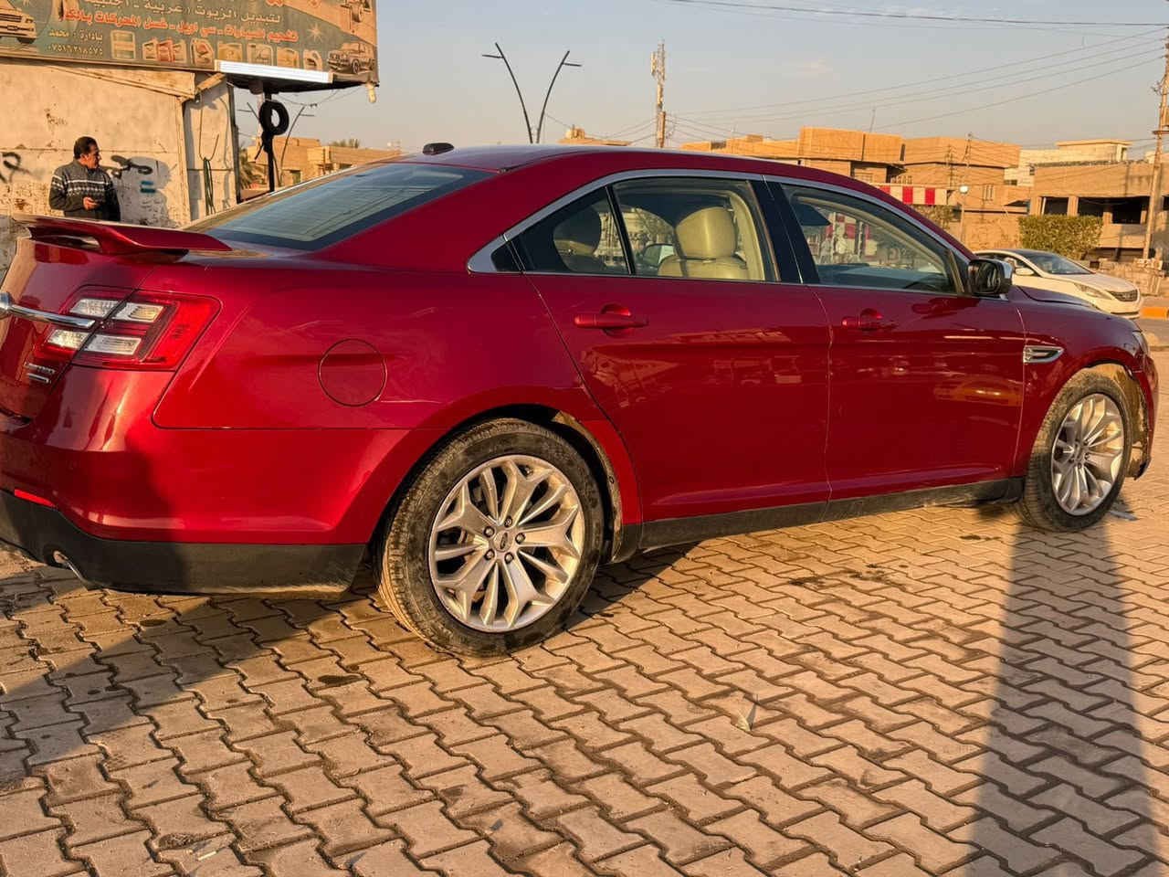 فورد تورس مديل 2017 اللون ماروني ضرر بنيد تحويد لون فقط المواصفات محرك 3500 الدواخل لون بيجي تدفئه تبريد كشنات + الستيرن - تبريد قطعيتن + تبريد منفصل تحكم استيرن حساسات  اطصفاف كامره خلفيه الموصفات Limited +  ملاحظه تم الصيانه الصدر حديثآ للاستفسار الاتصال *********** الموقع بغداد المحموديه
