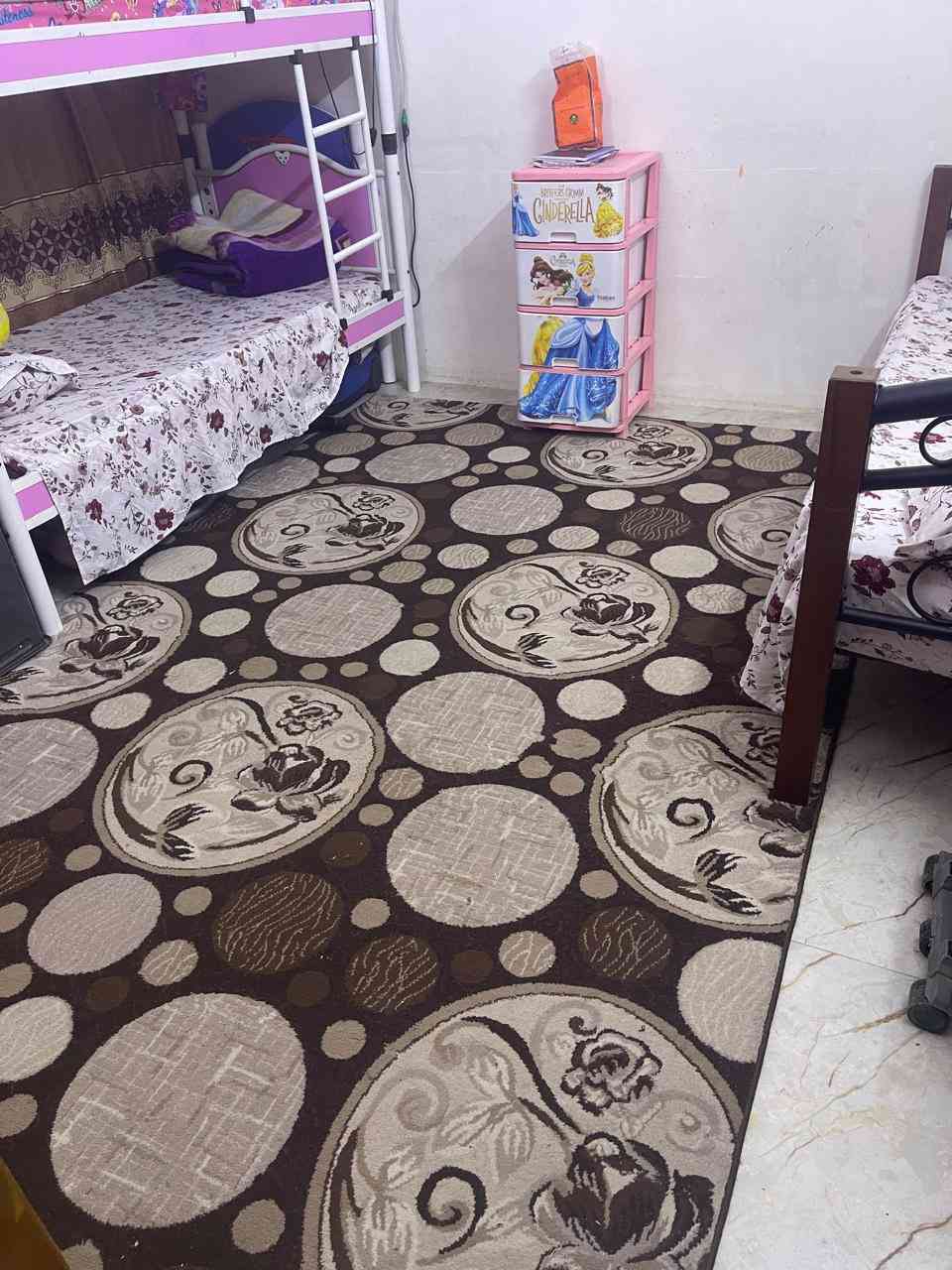 زولية قياس 2 في 3 سعر الوحدة 35 نضيفات جدا المدة سعر الوحدة 15مكان الاعظمية ***********
