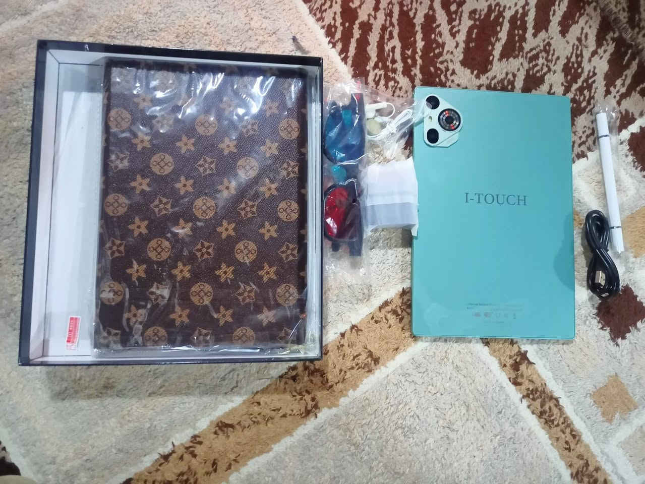 للبيع فقط بدون مراوس
ايباد تكنو S1004 5g جديد مامستخدم 

ذاكره512 

مال العاب واطفال ودراسه وافلام 

جديد مامستخدم فقط شغلته للعرض 

كامل ملحقات كفر دفتري+قلم+نضاره HD+ شاحنه +سماعه

السعر125 

***********
***********
متوفر واتساب
