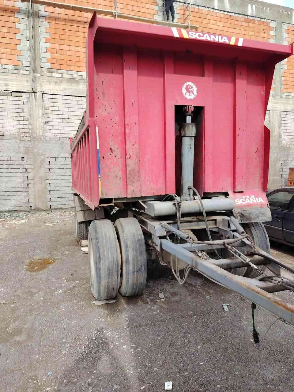 مقطوره للبيع شاصي بلأدي  الطول 4امتار
و80

***********

مكلف بل نشر
