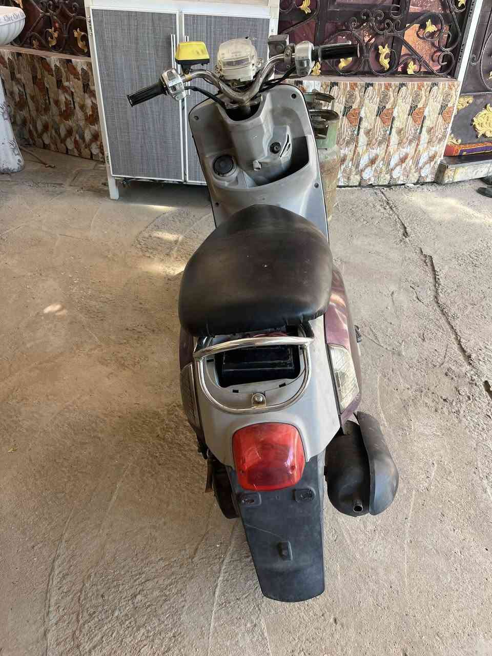 دراجه بوليس للبيع سعر خاص مال مستعجل دراجه تشتغل بس يرادله تجفيته كامله ***********
