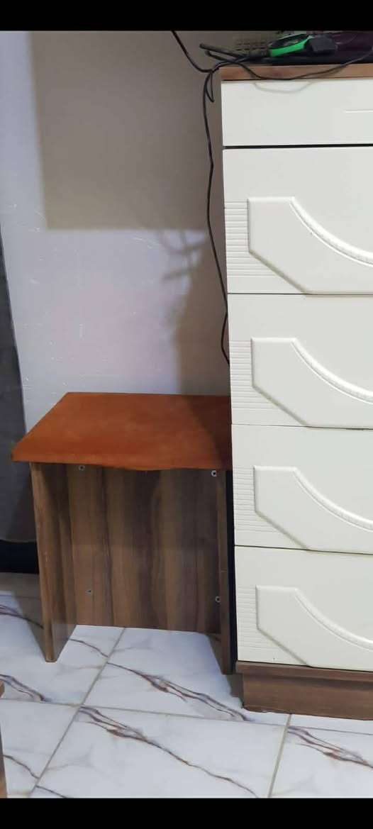 السلام عليكم
غرفه تركي للبيع 7قطع 
السعر 750وبيهه مجال 
 العنوان/ الزعفرانيه  الربيع ملعب ١١


**إذا كنت صاحب هذا الإعلان وتريد حذفه لأي سبب، رجاءا أرسل رسالة إلى الدعم الفني**