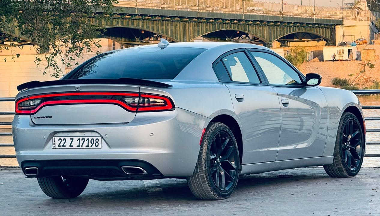 السلام عليكم 
جارجر 2023 SXT بدون ايرباك وصور الحادث مرفقة مرقماربيل بأسم شركة وكالة او تحويل مضمون 
ماشية 20 الف   
المواصفات : بصمة / كرسي كهرباء / LED امامي وخلفي / بلوجكتر LED  / مكينة 3600 ستة سلندر  / قطعتين تبريد / كامرة حساس خلفي / شاشة / ويل كب كبير / كروس سرعة / تحكم ستيرن / مانع انزلاق / بلوتوث 
مكاني بغداد ⛳ 
للتواصل والاستفسار : *********** ☎️
✅ السعر 260 $ ورقه بيه مجال ✅
