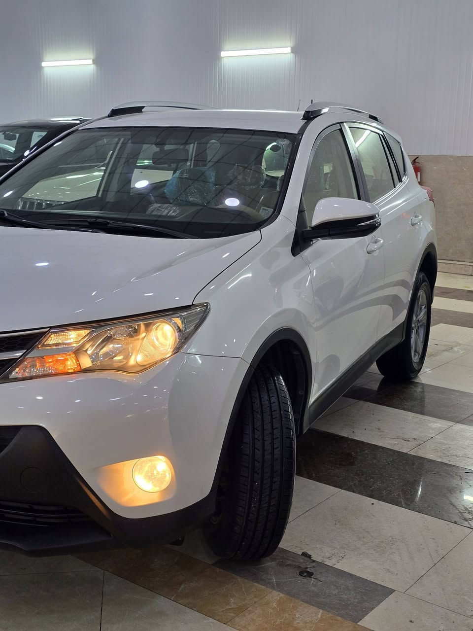 سلام علیكم ورحمةالله وبركاته
تویوتاRAV4خلیجی مرغوب للبیع اومراوس 
سیارةمودیل2015محرک4سلندر
ماشی 184الف حقیقی سیارة نظیف100/100
سیارة كفالةعامة حتی دعامیات بشرت رقم سنویه جدیدبسمی
مكان سیارةاربیل شارع100رقم تلیفون
***********واتس موجود
