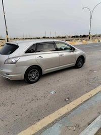 تيوتا ماركx ٢٠١٢ ادوات ادوات ٧راكب   كير محرك شرط صدر شرط تايرات جدد ت...