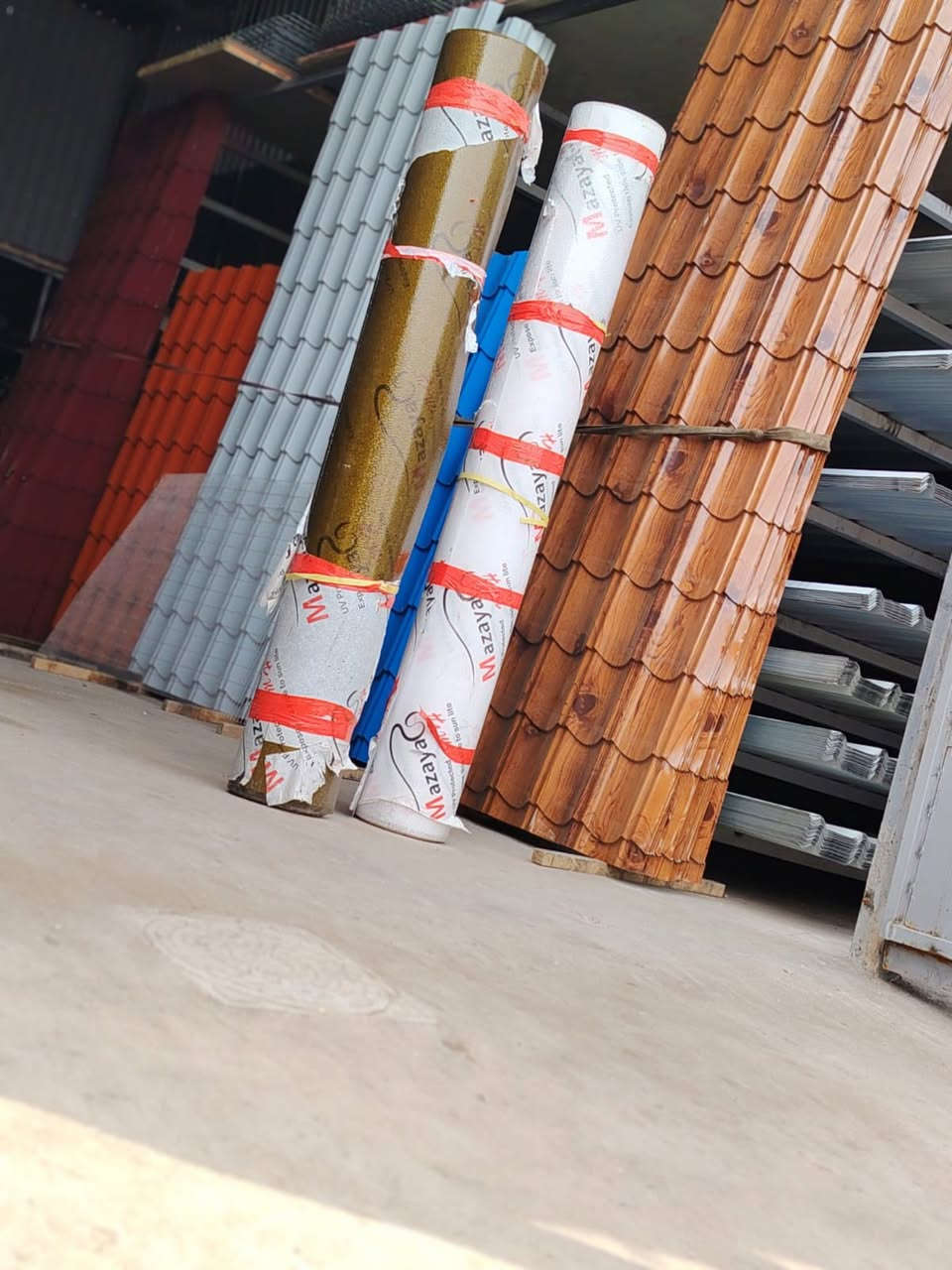 ‏بسم الله الرحمن الرحيم
￼ على بركة الله يتوفر لدى مكتب ازهر العكيلي
‏جميع أنواع الحديد الصناعي والكيربي الثقيل و الخفيف
‏جميع أنواع شخاط المحلي والمغلون
‏وجميع انواع بوري مربع المحلي والمغلون
‏وجميع أنواع البليت ￼ عادي وجكر وألمنيوم 
وجميع أنواع الزاويه
وجميع ألوان الكابوند 
‏￼ وجميع أنواع السندويج بنل الجديد وال_ مستخدم 
‏للاستفسار والطلب اتصل على الرقم التالي 
‏ *********** ازهر العكيلي ￼￼￼￼
يتوفر توصيل حسب الاتفاق إلى كافة أنحاء العراق
