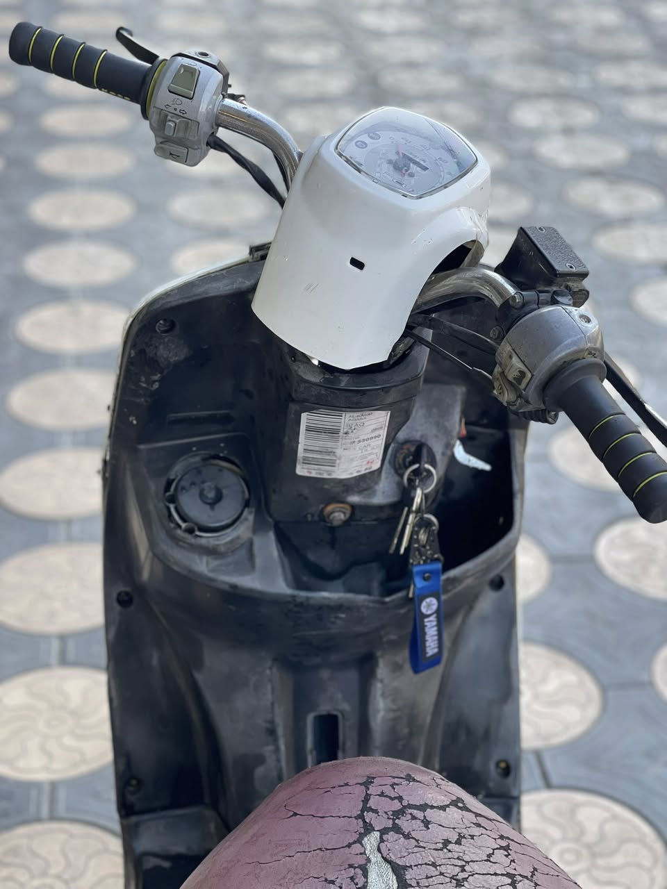 ماكس بوليس دراجة ناعمة حلوة مابيه اي خلل نوقصه عداد بازين عداد سرعة وقفل جنطة  يررادله بس قمجي مابيه تجي شوفه كدام عينك دراجة  نكرة سلف اي وقت شلعة معدل مراوس او بيع سعره 550 بيه مجال قليل كلش شراي يتصل او مراوس مكاني بغداد شعب رقمي *********** متواجد اي وقت وتساب
