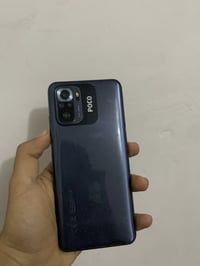 بوكو M5S • ٨/٢٥٦ • شاشة ٦.٤ AMOLED