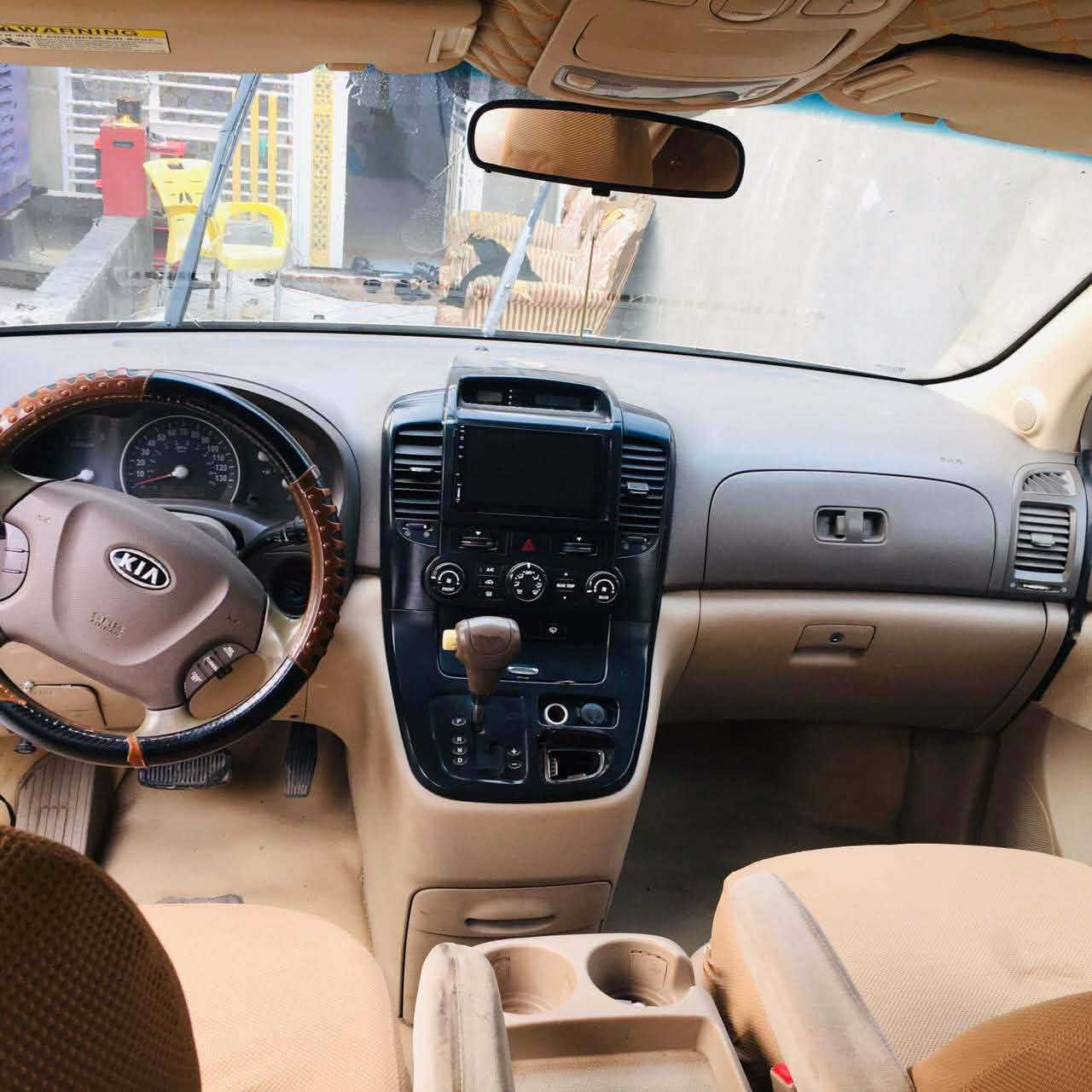 سلام عليكم 
كيا سيدون موديل 2007 بيه منظوم غاز السياره جاهزه تخم تاير حداديه امامي وخلفي كير ومحرك شرط رقم بغداد بسمي 
السعر 120وبيه مجال ومراوس  ترهم
***********
