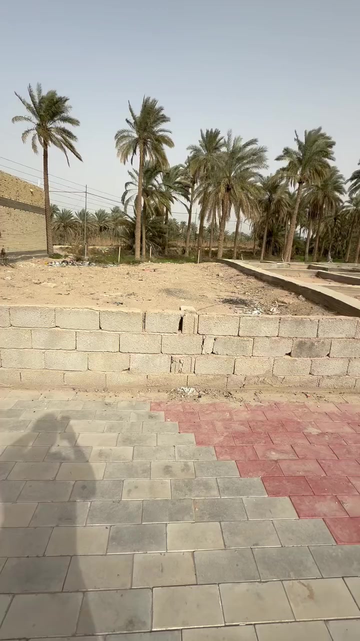 قطعه للبيع طويريج حي الشهداء تجاريه  المساحه 175 متر كافه الخدمات متوفره سند 25 مداور ثاني يوم بسم المشتري للاستفسار مراجعة مكتب اليساري للعقار حي الضباط 
‭0785 040 9067‬
