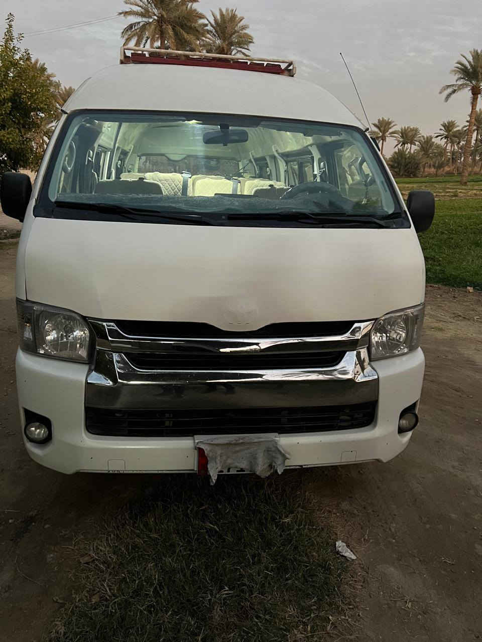 السلام عليكم هايسا للبيع 2014رقم كربلاء انكليزي السياره مكينه كير اكسل تبريد كفاله دوشمه عامه السياره بيه بارد 260وبيه مجال المكان حله ***********
