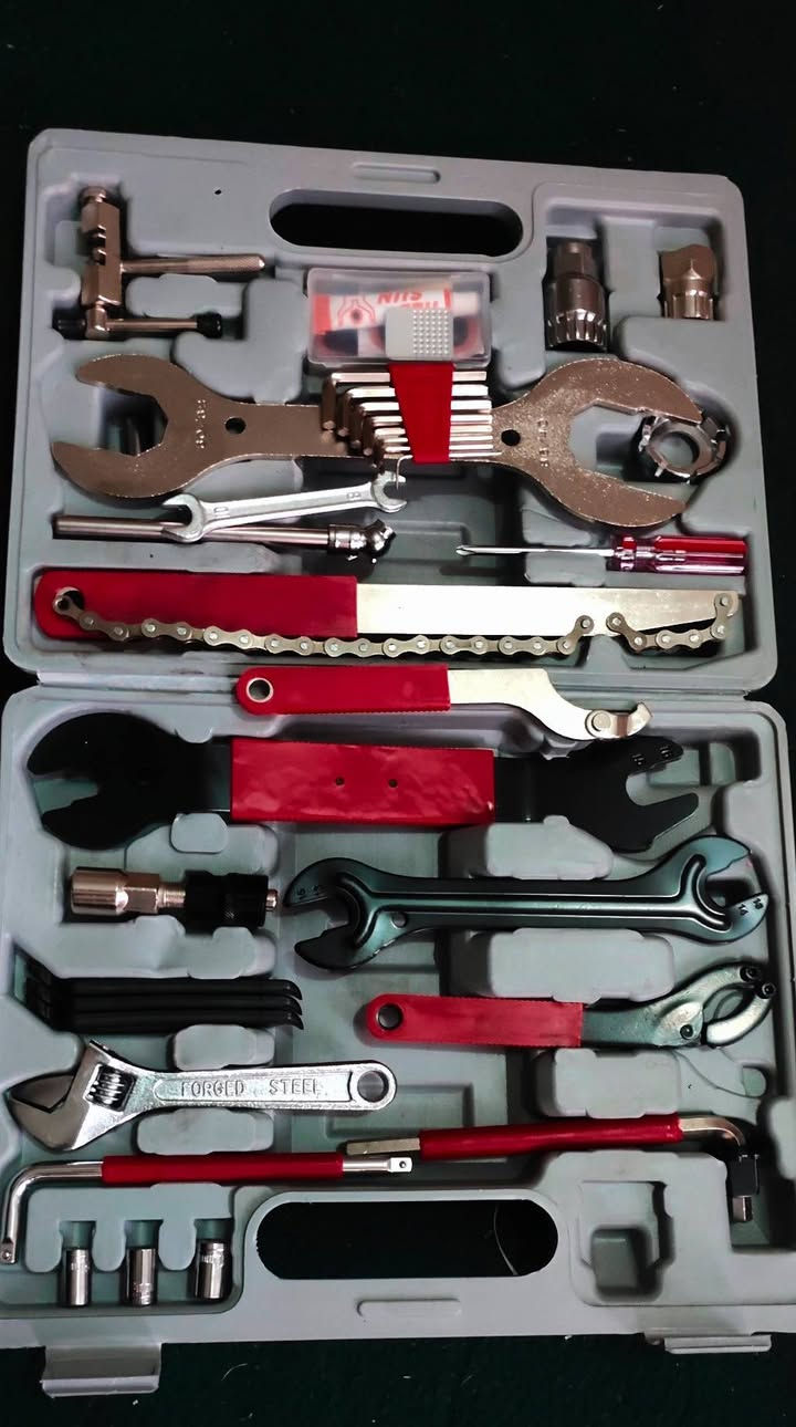 طقم اصلاح الدراجه الهوائيه كامل اصلي السعر 30 الف توصيل موجود


**إذا كنت صاحب هذا الإعلان وتريد حذفه لأي سبب، رجاءا أرسل رسالة إلى الدعم الفني**