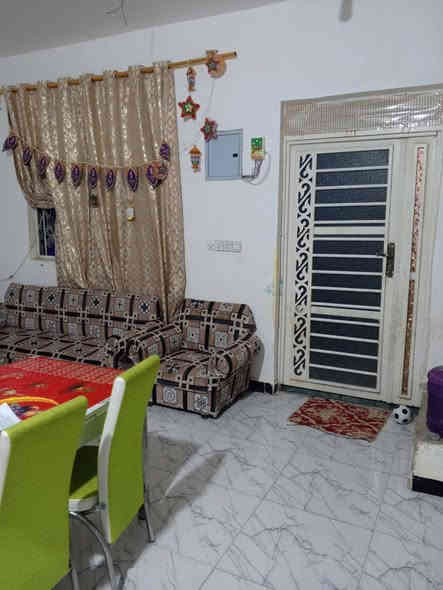 بيت بحي الحكيم قريب علحولي سند 25 مسجل بلديه مساحه 200بناء اساس طابوك بناء بلوك السكف صب لارضيه بورسلين ابياض كهرباء دفن غرفتين وهول ومطبخ وستقبال بناء بلوك لاساس طابوك  شارع سبيس محدول 
بكان كلش حلو السعر 34 بيه مجال الستفسار ***********
