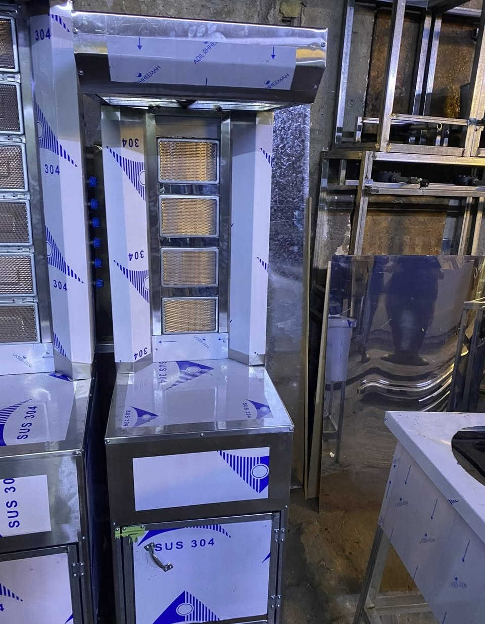 مستعدون تصنيع كافة معدات مطاعم وجميع تفصال والاستل

أستيل الاستفسار والاتصال ع رقم *********** يوجد 🚚
