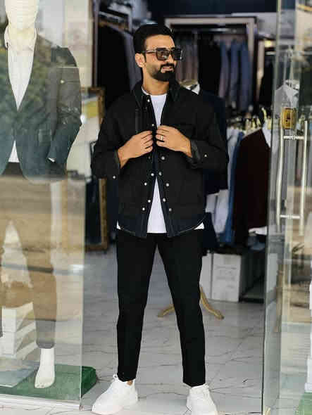 قمصله  موديل بخبل تلبس كجول رسمي 
متوفر توصيل إلى جميع محافظات العراق 
للحجز والاستفسار مراسلة الصفحة او الاتصال على الرقم
***********متوفر واتساب 
اسيا ***********
العنوان بابل المحاويل قرية الصباغيه الشارع العام مقابيل
