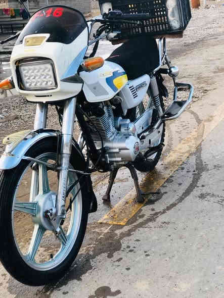 جني كلة 2019 
محرك 200 ما مفتوح 
كابريتة الشركة بعدها بي 
كهربائيات  شغالة سلف شغال
السعر 300 وبي مجال حك الجية ***********
العنوان الشركاط الساحل الأيسر اسديرة وسطى
