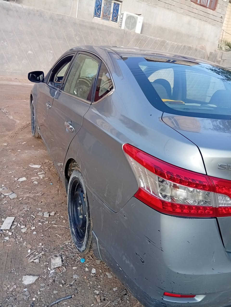 السلام عليكم سياره للبيع نيسان سنترا وارد امريكا ظربه مدكر أمامي ايمن لون رصاصي باسمنه والرقم الجديد موديل 2013 والسعر 85 ورقه وبيها مجال البصره ابو الخصيب حمدان مكينه وكير شرط الفحص وشر التحويل واستفسار أكثر الاتصال ع الرقم *********** بي واتساب
