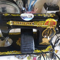 مكينة خياطة • للبيع