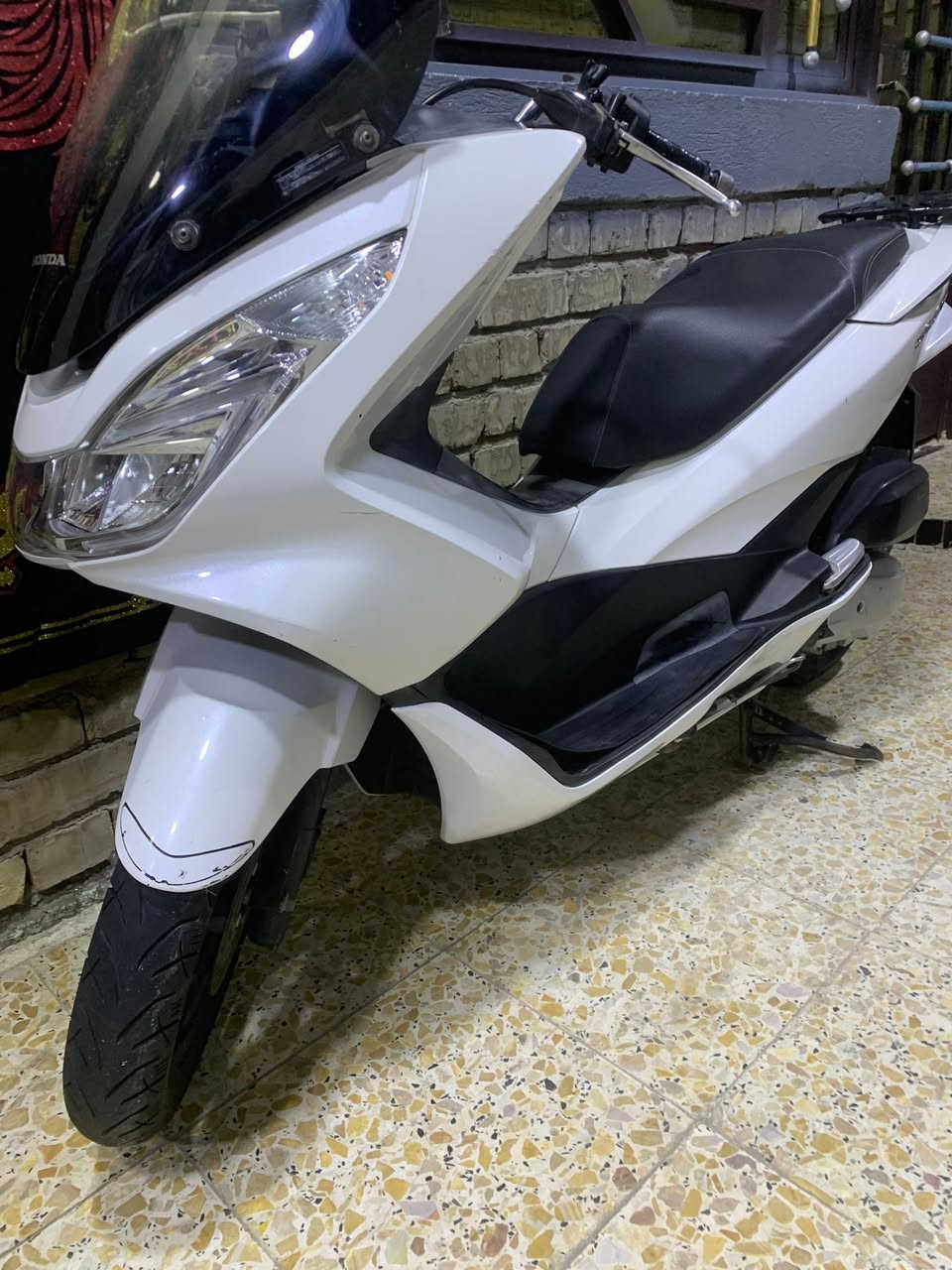 سلام عليكم pcx للبيع جيل ثاني ياباني اصلي 

لـون ابيـض صدفـي 

محرك 150 cc دراجه بحاله الوكاله جديده كلش ماشيه 18 الف جاهزه دراجه كل نقص ما بيها 

جامة طويله 
حساس ستان 
حساس زدحام 
كاسحه اصليه 
دراجه مكفوله كفالة عامة تأخذها ع فحص 
العنوان بغداد لمعرفه سعر اتصل ودلل 0773345574“ شراي اتصل ودلل


**إذا كنت صاحب هذا الإعلان وتريد حذفه لأي سبب، رجاءا أرسل رسالة إلى الدعم الفني**