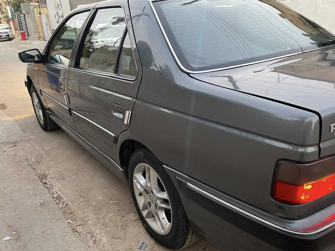 السلام عليكم بيجو بارص مديل 23ماشيه 58 الف بعدها بوضع الشركه رقم بغداد كفاله السياره
السعر 78 الهاتف (***********)
