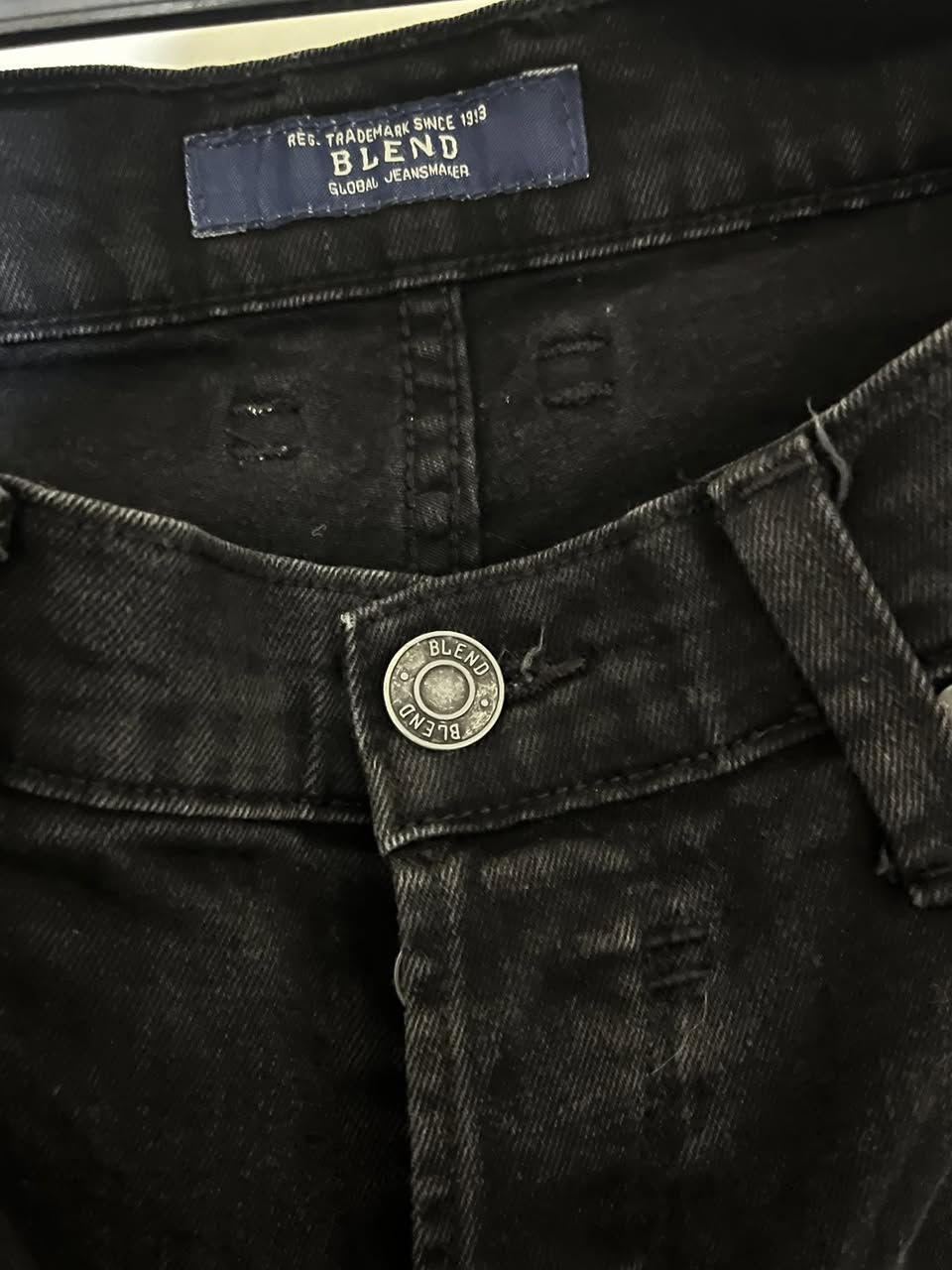 هذا  للبنطلون حرامات يفوت جماعة قياس ٣٤
كصة خرافيه وليكرا واصلي ونظافه

والسعر بس ١٢ مع توصيل


**إذا كنت صاحب هذا الإعلان وتريد حذفه لأي سبب، رجاءا أرسل رسالة إلى الدعم الفني**