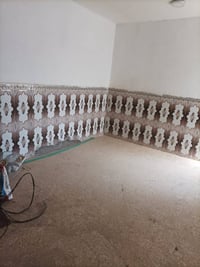 بيت للايجار • غرف وصالة ومطبخ • شارع السبيس