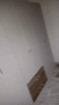 السلام عليكم شباب اليوم جبنالكم غرفة تركي 5قطع مستعمل شي بسيط غرفة نضافة 90 بل ميه مكان بغداد مراسل على خاص سعره مناسب ***********فقط واتساب
