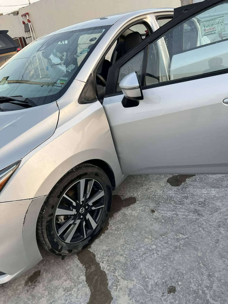 فيرسا موديل 2021 فول موصفات معوقين بعدله سنه وتصير حره جاملغ وبنيد حادث امريكي بدون داخل 
مكان ديوانيه 
***********
