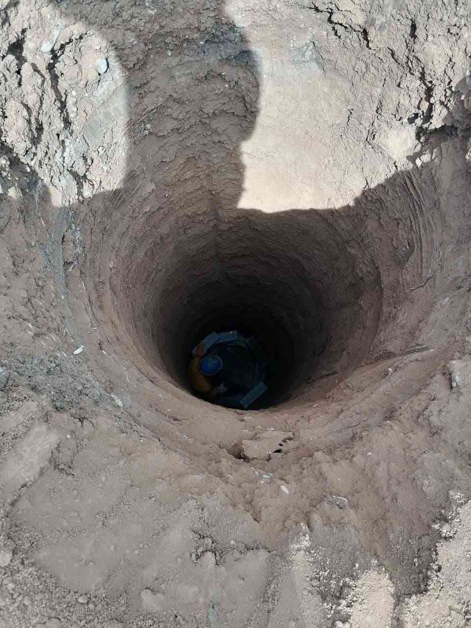 حفاره بير +تغليف بلوك نشتغل داخل كركوك ونواحيها انتصل ***********
