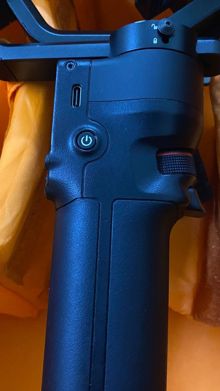 رونين rs3 min  مني 
رونين rs3 min  مني للبيع 
الجهاز كلش نضيف 
السعر ١٩٠ الف 
 
مكاني موصل وعندي نقل محافظات تصلك للباب تفحص و تكمل بعدين تنطي فلوس للنقل ما عجبتك تكدر ترفضها واني اتحمل تكاليف النقل


**إذا كنت صاحب هذا الإعلان وتريد حذفه لأي سبب، رجاءا أرسل رسالة إلى الدعم الفني**