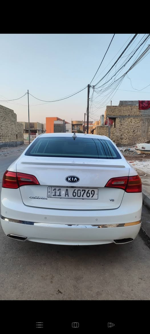 السلام عليكم
كيا كادنزا موديل 2012 خليجي محرك 6 سلندر 3500 مكفوله كفاله عامه فول مواصفات عدا البنراما رقم دولي بغداد باسمي تحويل ثاني يوم سنوية للغاية 2028 السعر 128 وبيها مجال قليل مكاني ميسان  الاتصال ***********

