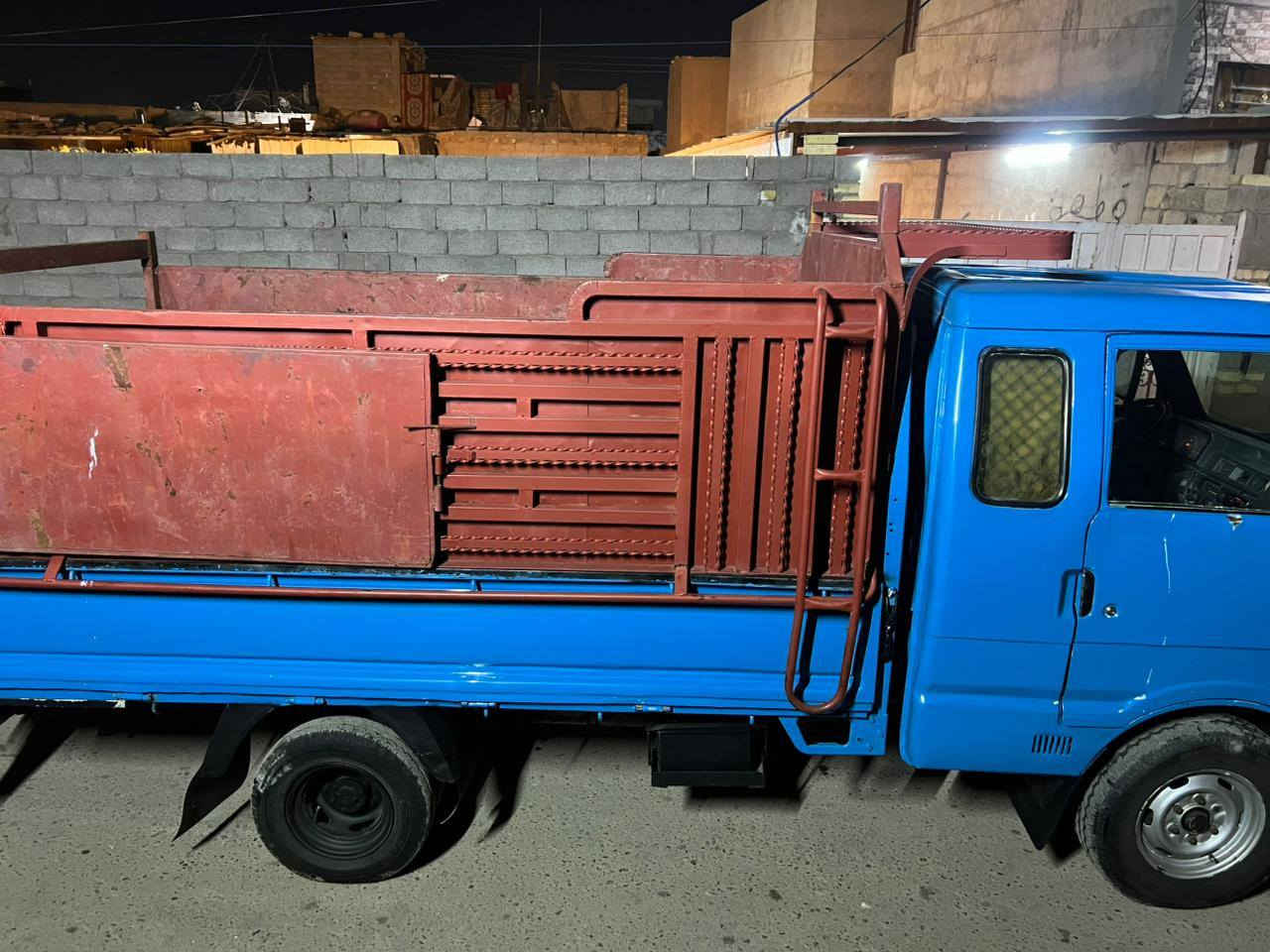 كيا بنكو موديل 96
تعمير جديد صبغ عام 
السيارة جديدة مكفولة من كلشي 
مكينة گير اكسن مكفولات
رقمها بغداد انگليزي 
سنوية جديدة لل 2029
السيارة معروضة ب 55 وبيها مجال قليل 
*********** الهاتف  
*********** واتساب
