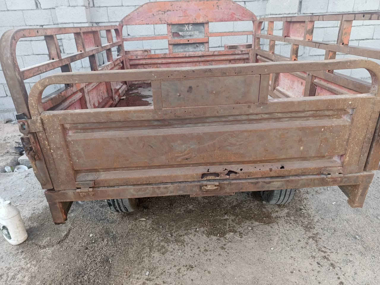 السلام عليكم ستوته أدوات كلك كلك جمره ألفين 2019 ستوته كامله مكمله تايارت جوبلس جدد مداكر جدد دبلات خلفي جدد محرك  جديد صار شهرين من شاده مثل ما واضح كدامكم ستوته مناقصه شي كامله مكمله سعره 800 وبيه مجال ويدلل عليه الشراي رقمي *********** مكاني كرمه علي
