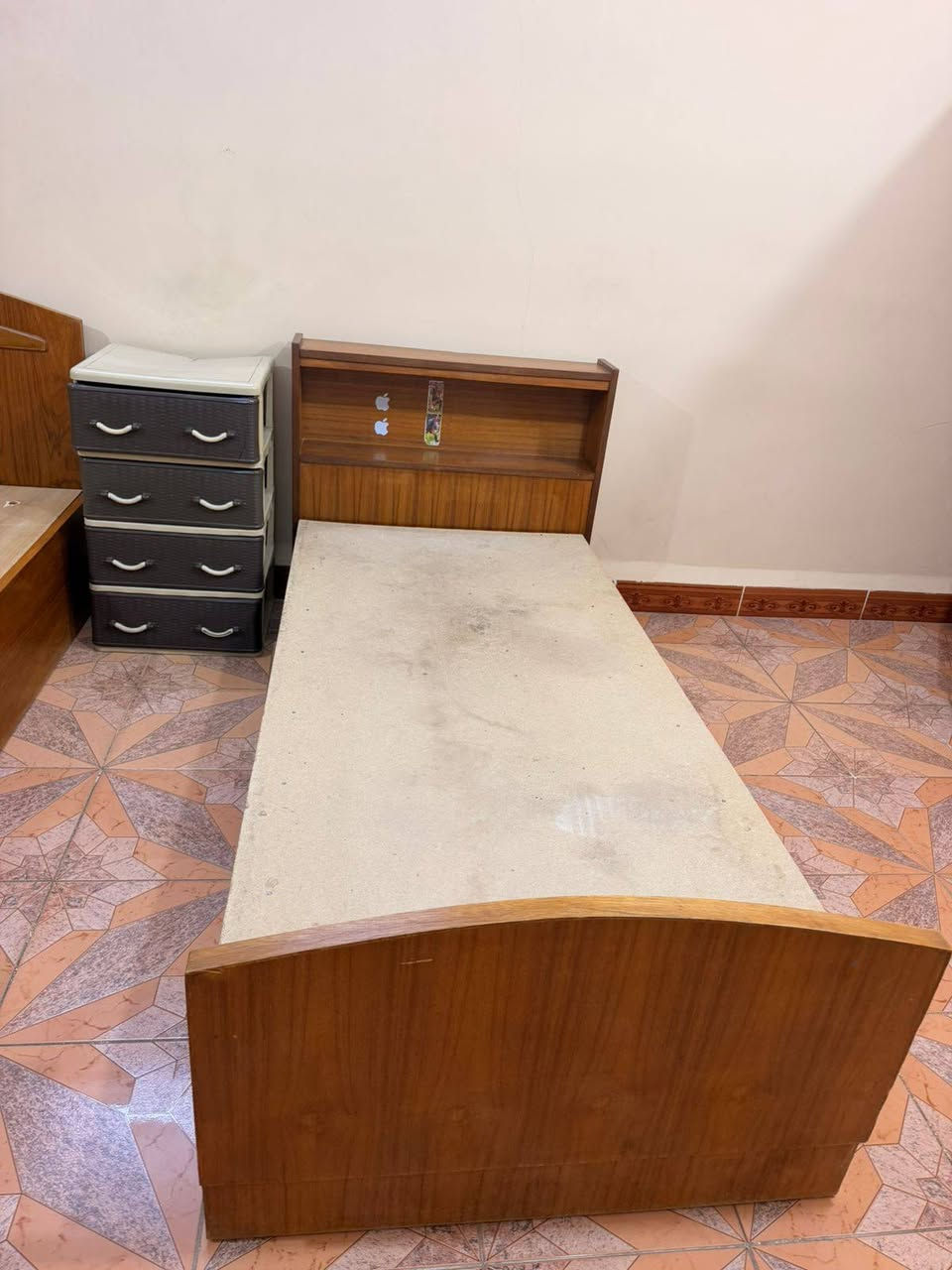 السلام عليكم مقابيل جسر غرناطه تقاطع الحجاج تعال خاص رقم الموبايل *********** اخوكم ابو صالح الله كلش نظيفات
