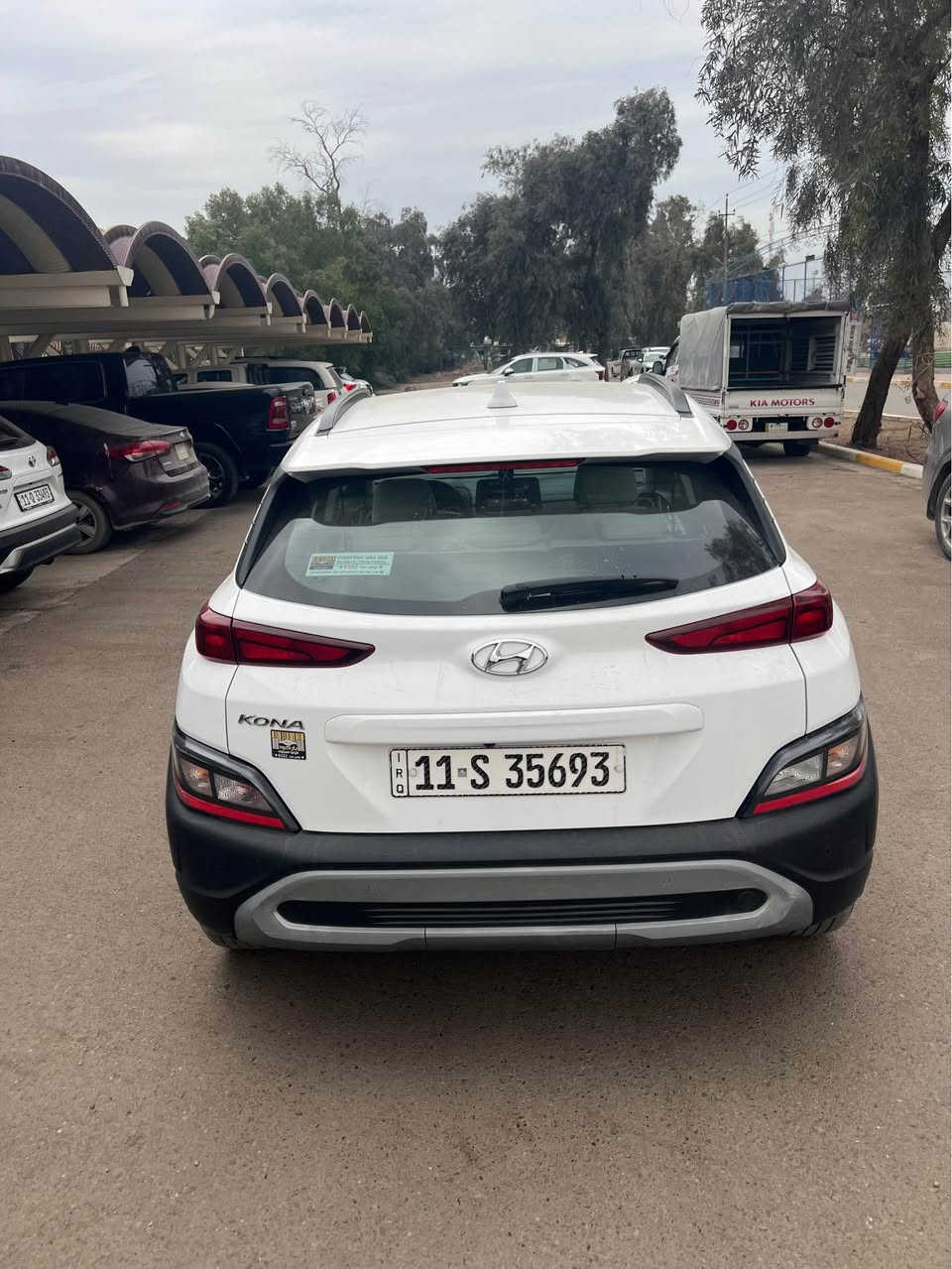 كونا مديل ٢٠٢٣ خليجي 
كفاله عامه 
ماشيه ٤٤km
محرك 2000 دوش 
فول موصفات السياره 
فتحه سقف 
بصمه ابواب 
تشغيل عن بعد 
كشن كهرباء 
شحن واير ليس
تبريد بيانو 
اشاير بل مري. 
مري شفط 
 بصمه 
تحكمات استيرن
٤انظمة قياده
سياره فول موصفات. ١/١ 
السعر ١٧٣ بيه مجال حك الجيه. 
مكان مصفى الدوره  
*********** بغداد, العراق
