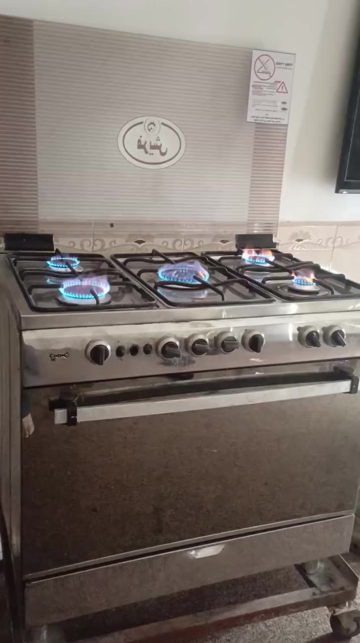 طباخ فريش بوري شرط الفحص والنضافه مكانه زبير 200 متوفر توصيل اللاستفسار ***********
