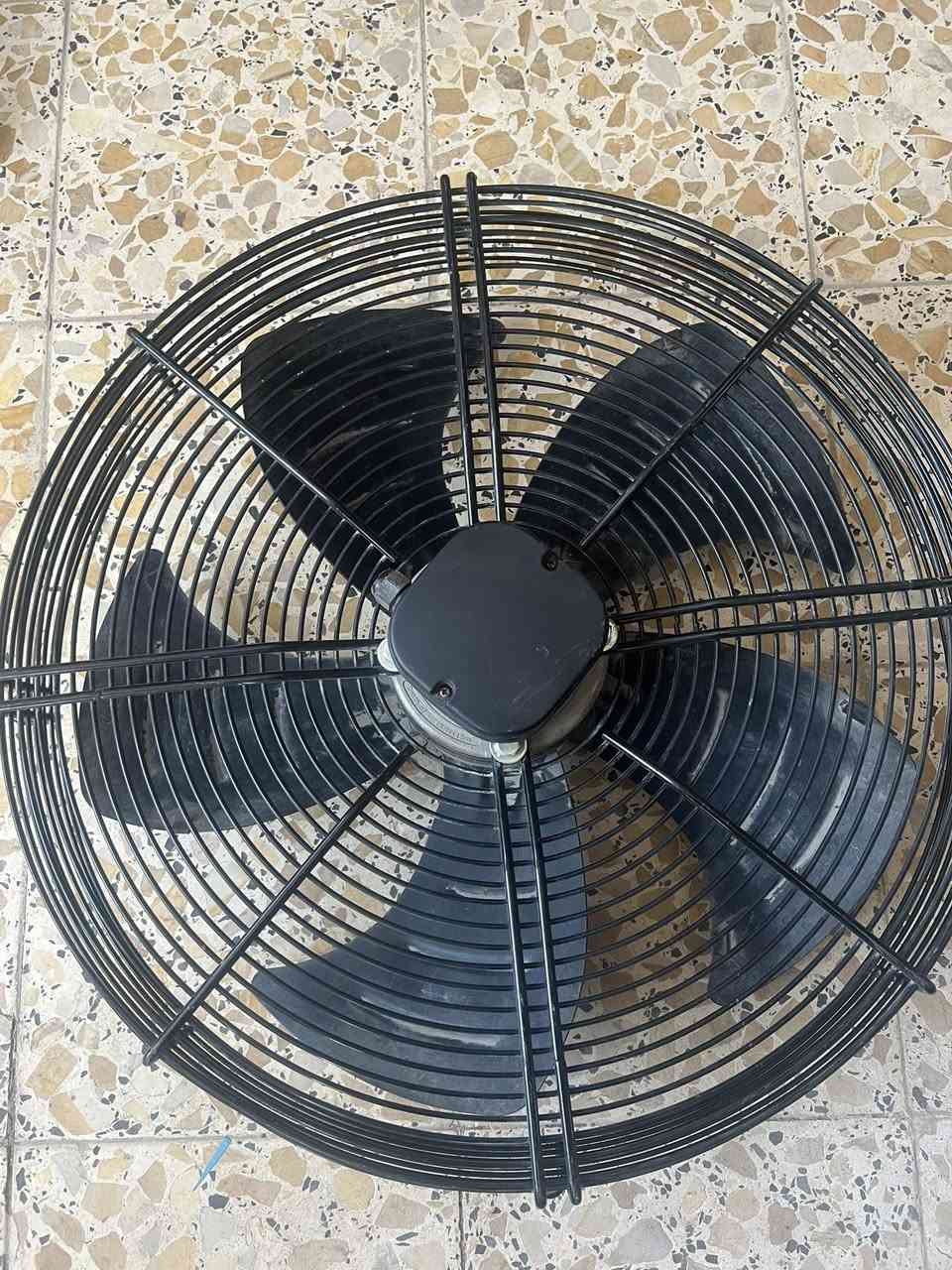 سلام عليكم مفرخات عدد 2ثري فيز ترهم للمولدات للجملونات للبرادات مكاني بغداد الرقم ***********سعرهن سوة 150الف
