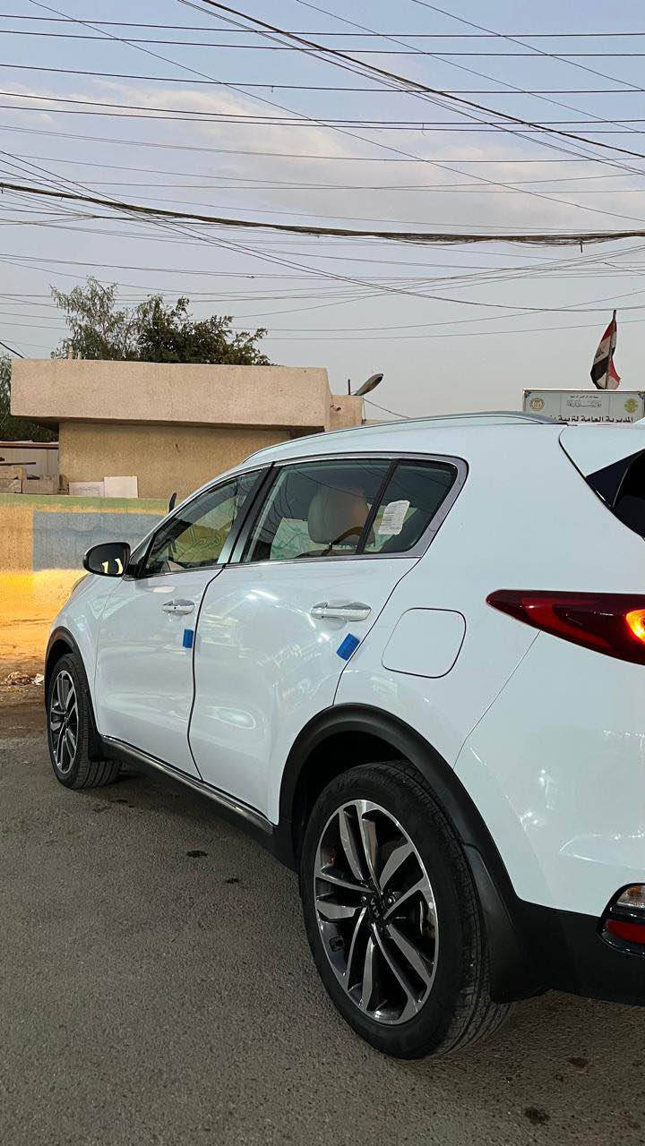 السلام عليكم 
سبورتج 21 خليجي شركه الدولة
ماشيه :85 الف
اللون ابيض 
المواصفات: بصمه
 تحكم استيرن 
مري كهرباء
حساس امامي خلفي
شاشة كبيرة كار بلي
تشغيل عن بعد
ملاحظه: بيها صبغ ربع دعاميه الاماميه + حالوب جداً جداً بسيط 
السعر:200 وبيها مجال بسيط
مكاني بغداد البياع
رقم الهاتف للأستفسار واتساب او شريحه:*********** بغداد, العراق
