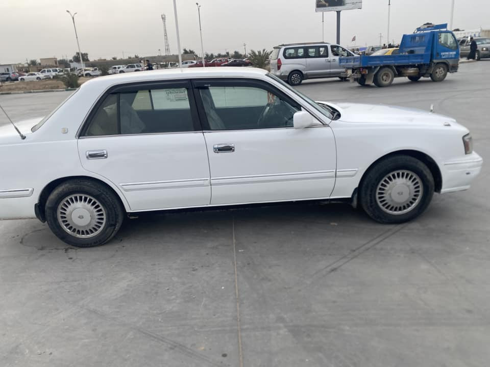 السلام عليكم 
راس الثور تكم للبيع السياره جاهزه مكينه كير تبريد حداديه مكفوله السياره من العيب الشرعي السياره ايسر بلاد مامحور تحويل ثاني يوم الرقم الجديد مثنى مشروع وطني المكان الناصريه السعر 90 وبيه مجال بسيط للاستفسار ***********
